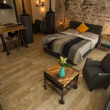 Mini Loft אגר